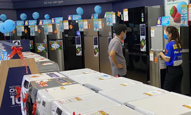 Tủ lạnh lớn, tủ đông đắt hàng - Ảnh 1. Tủ lạnh lớn, tủ đông đắt hàng - Ảnh 1.